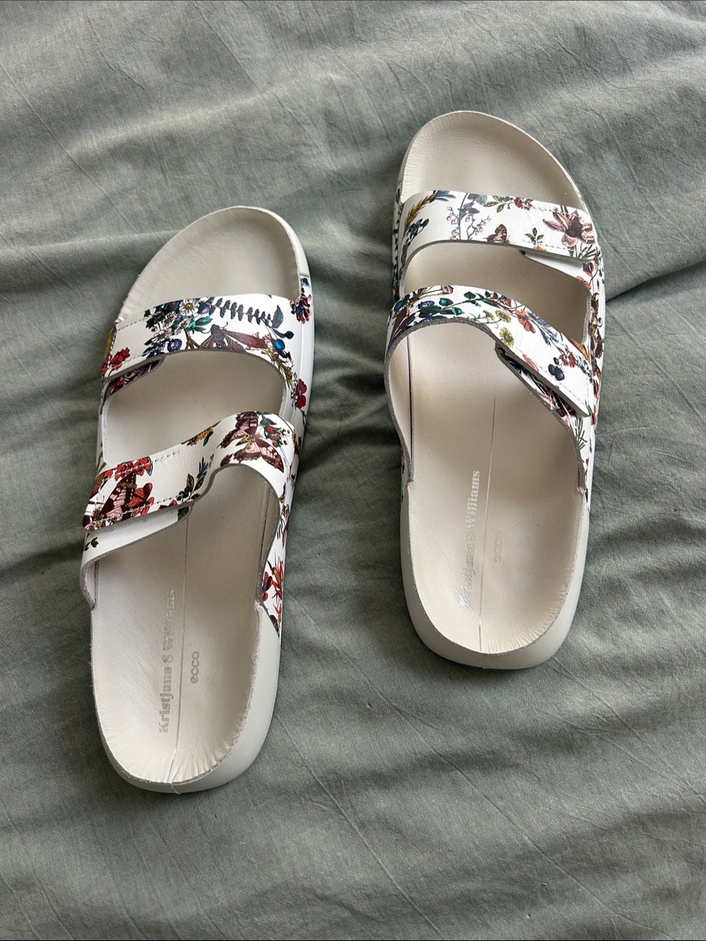 Ecco White Floral Double-Strap Slide Sandals - Limited Edition and discontinued